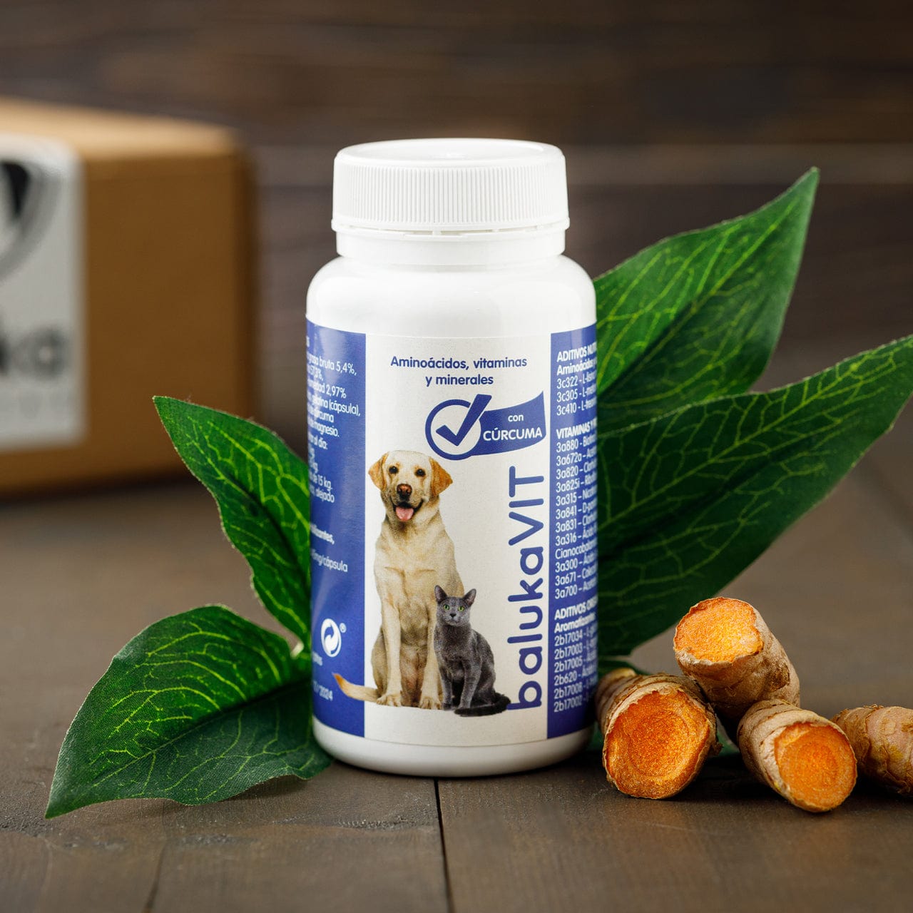 complemento alimenticio para perros y gatos con vitaminas y cúrcuma